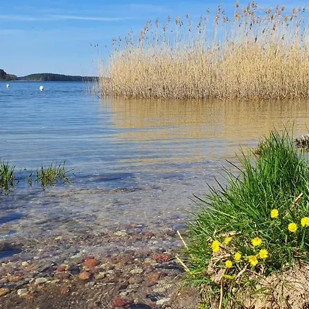 Lemo - Nad Samym Jeziorem, Nowe W Pelni Wyposazone Z Miejscem Parkingowym Hébergement de vacances Borsk
